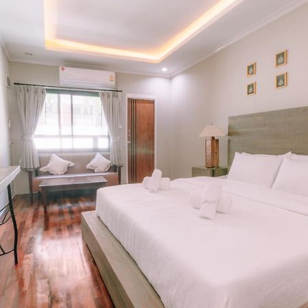 64House Hotel Chiang Mai Exterior photo
